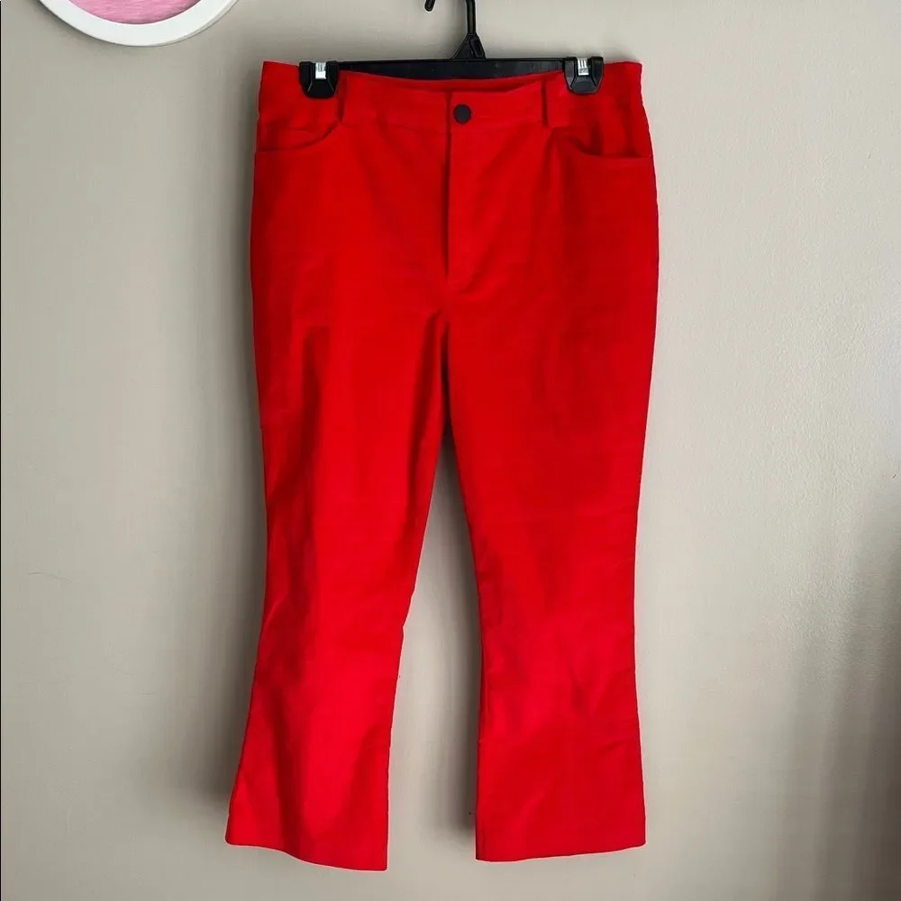 Halogen x Atlantic-Pacific Red Velveteen cropped Kick Flare Pants Women’s size 6